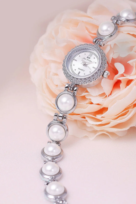 UTHAI Watch For Women Small Fragrance Medieval Luxury Pearl Bracelet Watch Temperament Waterproof Ladies Fashion Quartz Watches