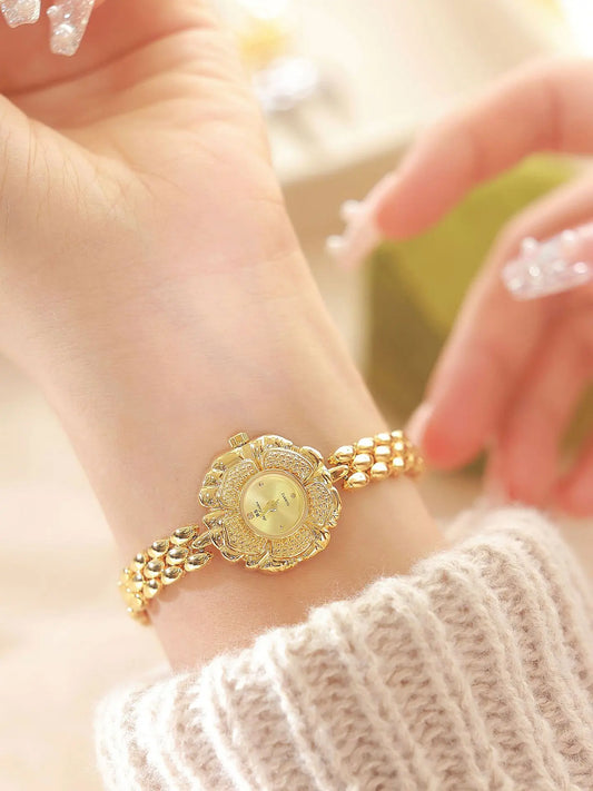 UTHAI Women's Watch Brand Light Luxury Medieval Gold Camellia Bracelet Wristwatch Waterproof Ladies Fashion Quartz Watches Gift