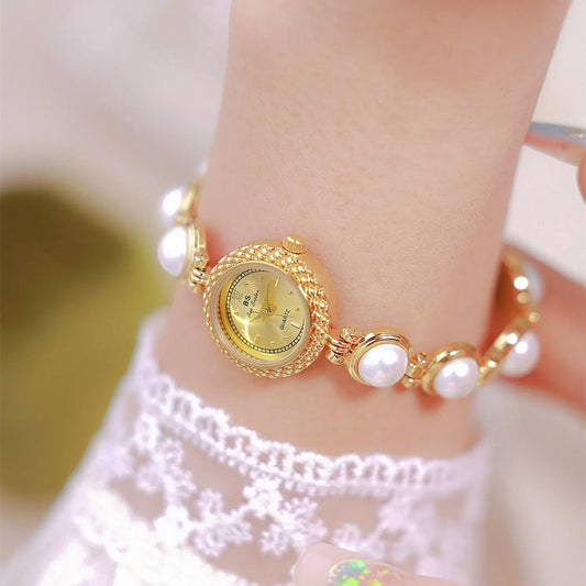 UTHAI Watch For Women Small Fragrance Medieval Luxury Pearl Bracelet Watch Temperament Waterproof Ladies Fashion Quartz Watches