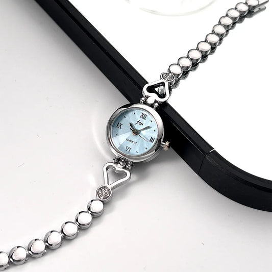 Women's Watch Compact and Exquisite Rose Love Bracelet Watch for Girls and Students Fashion quartz High Beauty Watch