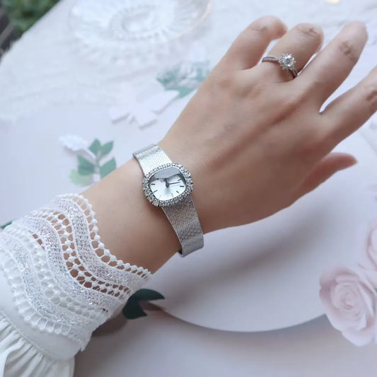 Vintage style, retro, light luxury, exquisite and high-end, navy blue women's watch, fashionable temperament, niche watch