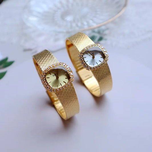 Vintage style, retro, light luxury, exquisite and high-end, navy blue women's watch, fashionable temperament, niche watch