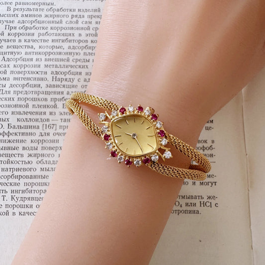 Vintage style retro light luxury exquisite  high-end  women's watch fashionab Diamonds  Crystal  High quality