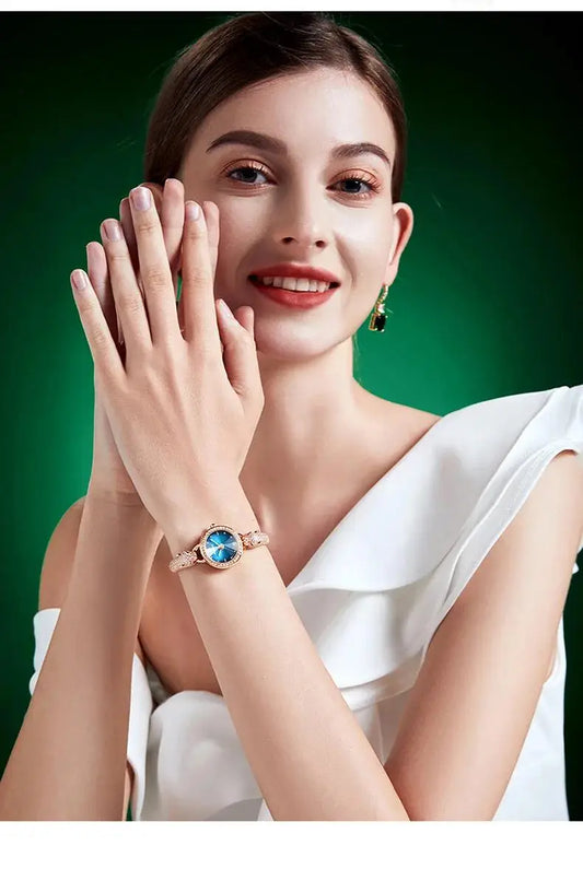 2025 Ladies Fashion Quartz Watch Waterproof Luxury Diamond Inlaid Charming Bracelet Jewelry Full of Sparkling Stones for Women
