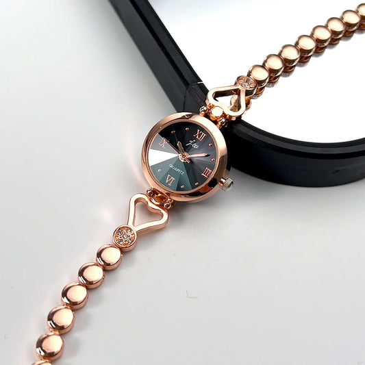 Women's Watch Compact and Exquisite Rose Love Bracelet Watch for Girls and Students Fashion quartz High Beauty Watch