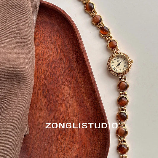 2025 new retro watch niche light luxury bracelet style women's watch temperament cool small dial inlaid with gemstones