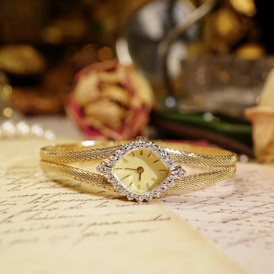 Vintage style retro light luxury exquisite  high-end  women's watch fashionab Diamonds  Crystal  High quality