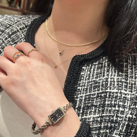 Bracelet women's watch luxurious personality dreamy starry sky dial fashionable matching with medieval style