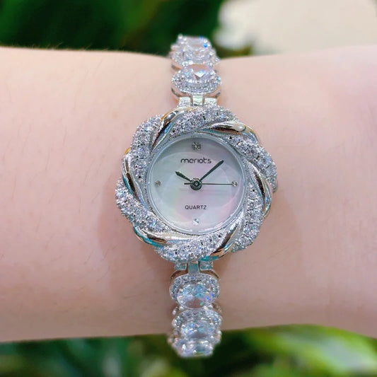 2025 New Light Luxury Fashion Women's Watch Shell Material Inlaid with Large rhinestones as a Gift, Trendy Watch