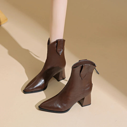 Fashionable and Comfortable New Casual Knight Boots for Women Autumn and Winter Pointed Sexy Elegant High-heeled Short Boots