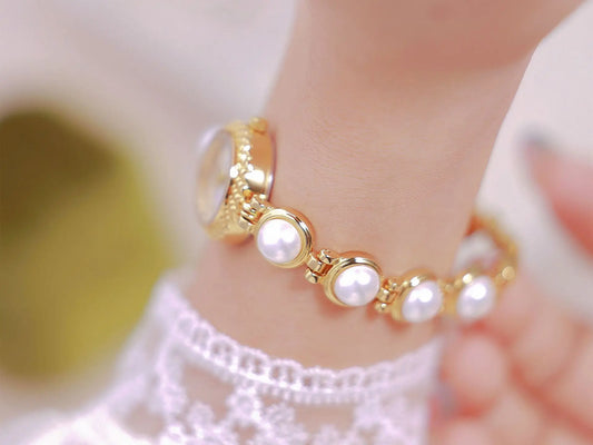 UTHAI Watch For Women Small Fragrance Medieval Luxury Pearl Bracelet Watch Temperament Waterproof Ladies Fashion Quartz Watches