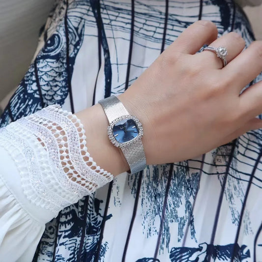 Vintage style, retro, light luxury, exquisite and high-end, navy blue women's watch, fashionable temperament, niche watch