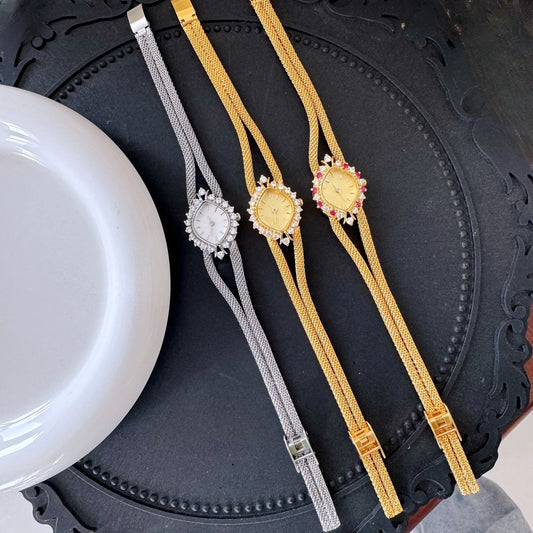 Vintage style retro light luxury exquisite  high-end  women's watch fashionab Diamonds  Crystal  High quality