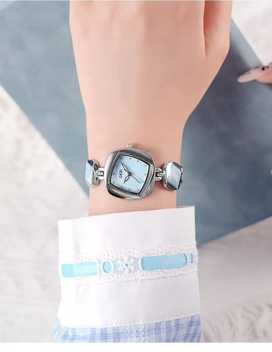 Women Bracelet Watch Light Luxury Creative Irregular Diamond shaped Watches Ladies Premium Exquisite Gem Quartz Wristwatch Gift
