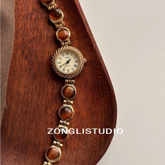 2025 new retro watch niche light luxury bracelet style women's watch temperament cool small dial inlaid with gemstones