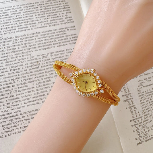 Vintage style retro light luxury exquisite  high-end  women's watch fashionab Diamonds  Crystal  High quality