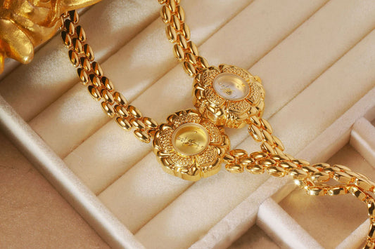 UTHAI Women's Watch Brand Light Luxury Medieval Gold Camellia Bracelet Wristwatch Waterproof Ladies Fashion Quartz Watches Gift