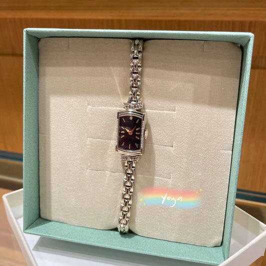 Bracelet women's watch luxurious personality dreamy starry sky dial fashionable matching with medieval style