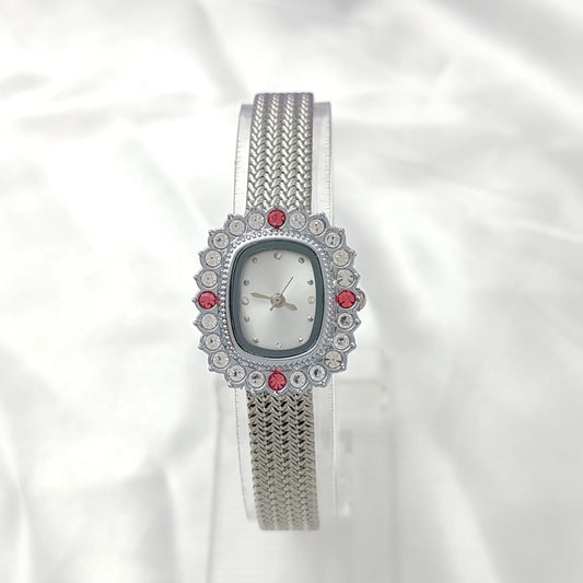 2025 New Bracelet Watch Exquisite Lady Style Versatile Girlfriend Gift Fashion Accessories Diamond encrusted Watch