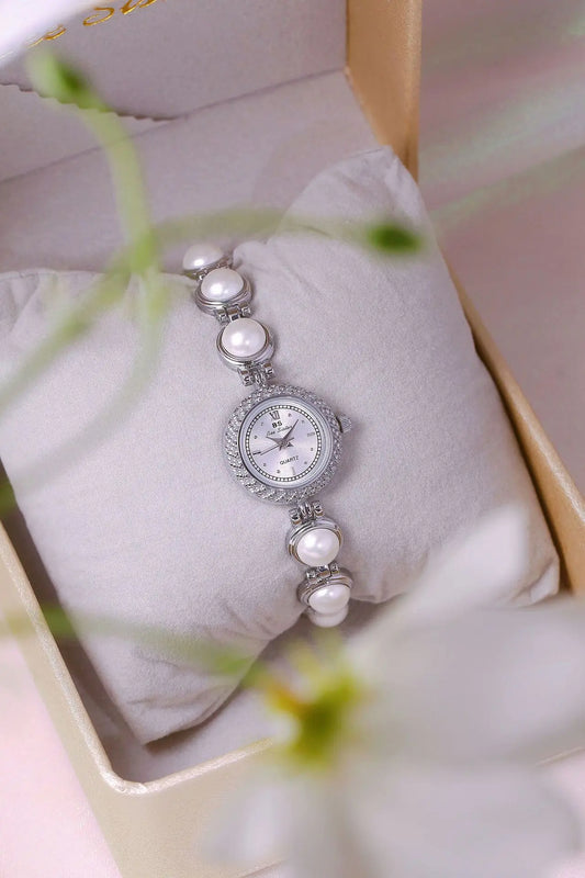 UTHAI Watch For Women Small Fragrance Medieval Luxury Pearl Bracelet Watch Temperament Waterproof Ladies Fashion Quartz Watches