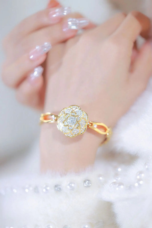 UTHAI Women's Watch Flip Cap Light Luxury Camellia Bracelet Wristwatch Waterproof Temperament Ladies Fashion Quartz Watches Gift