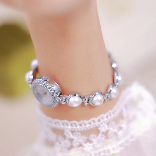 UTHAI Watch For Women Small Fragrance Medieval Luxury Pearl Bracelet Watch Temperament Waterproof Ladies Fashion Quartz Watches