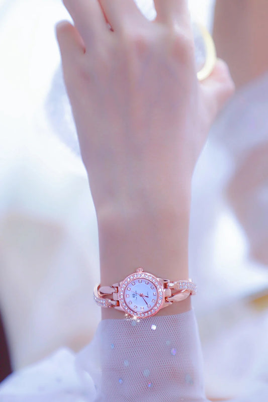 Women Watch Chain Light Luxury brand Butterfly Full Diamond Waterproof Student Female Fashion Quartz Bracelet Wristwatches Gift